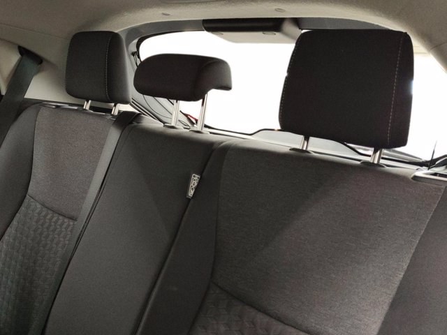 TOYOTA Yaris 1.5h style