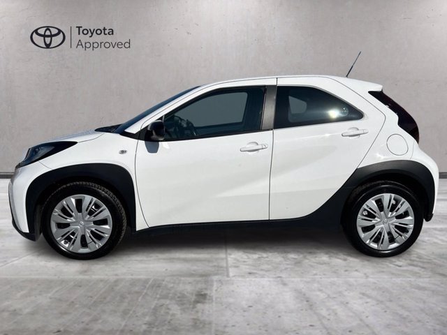TOYOTA Aygo x 1.0 active 72cv