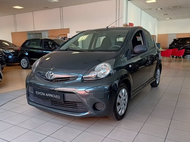 TOYOTA Aygo 1.0 VVT-i 69 CV 5 porte x-cool