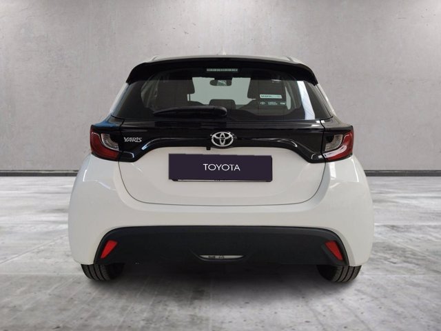 TOYOTA Yaris 1.0 active