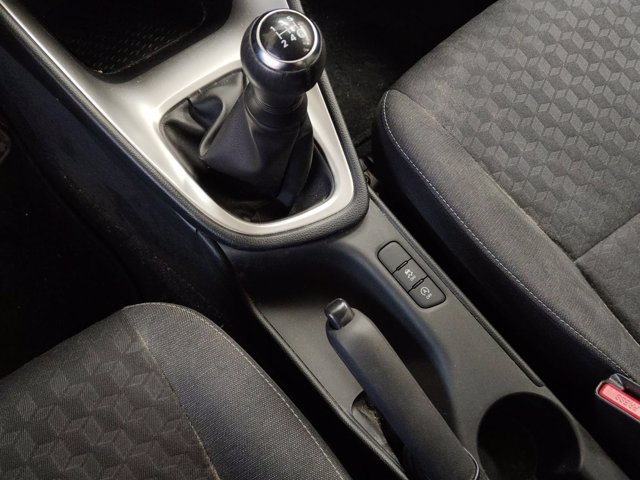 TOYOTA Yaris 1.0 active