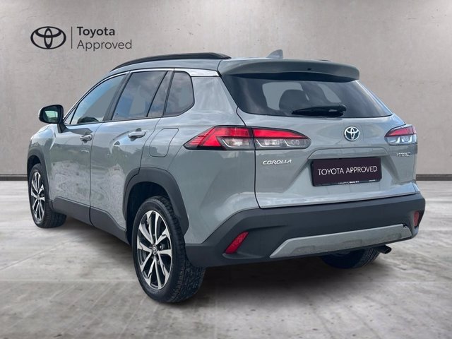 TOYOTA Corolla Cross 2.0 Hybrid 197 CV E-CVT Trend