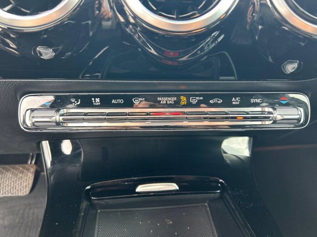 MERCEDES A 180 d business auto