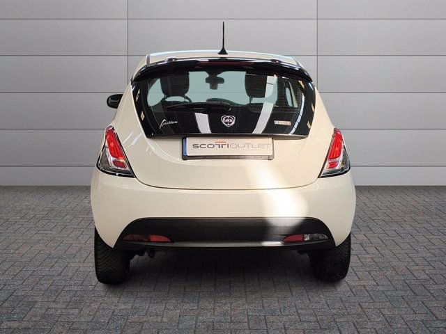 LANCIA Ypsilon 1.0 firefly hybrid silver s&s 70cv