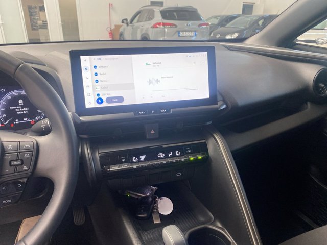 TOYOTA C-hr 2.0 phev trend fwd e-cvt