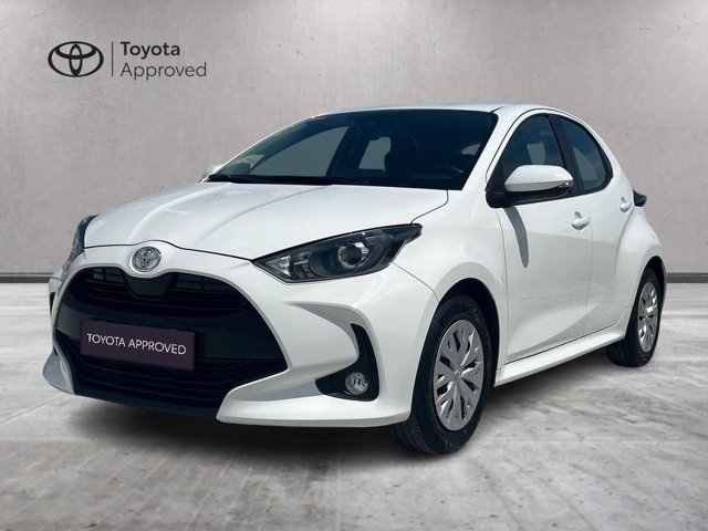 TOYOTA Yaris 1.0 active