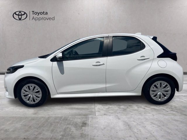 TOYOTA Yaris 1.0 active