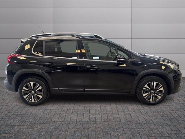 PEUGEOT 2008 PureTech 82 Allure