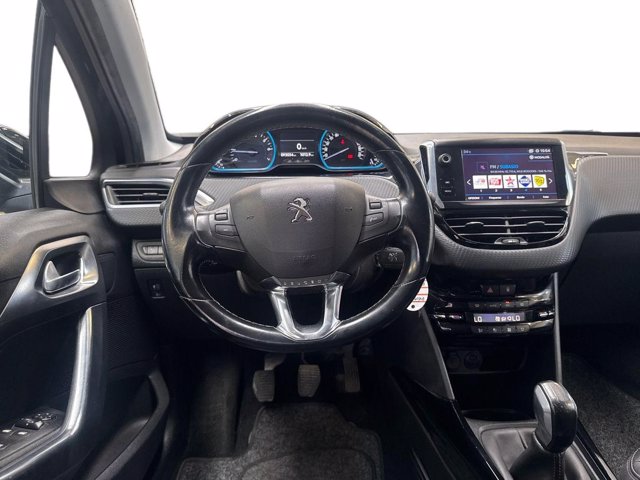 PEUGEOT 2008 PureTech 82 Allure