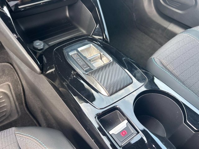PEUGEOT 2008 PureTech 130 S&S EAT8 Allure
