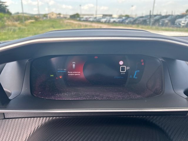 PEUGEOT 2008 PureTech 130 S&S EAT8 Allure