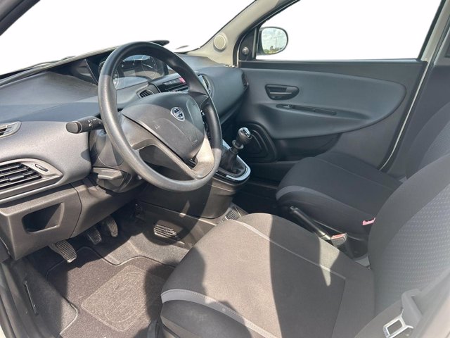 LANCIA Ypsilon 1.2 silver 69cv