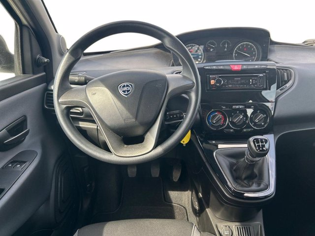 LANCIA Ypsilon 1.2 silver 69cv