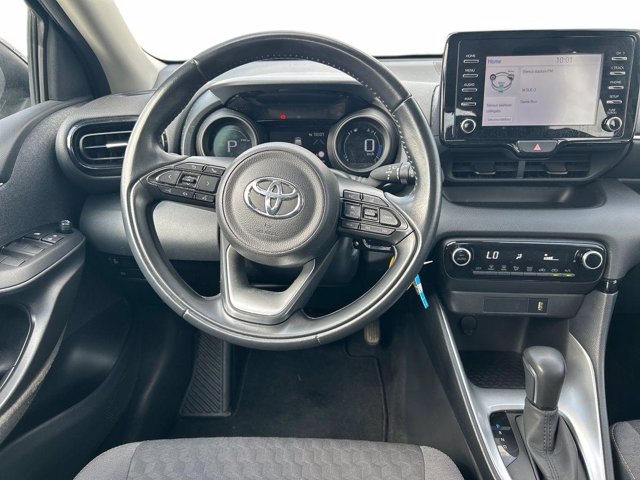 TOYOTA Yaris 1.5h trend