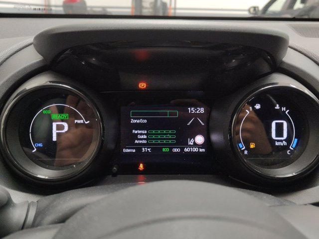 TOYOTA Yaris 1.5 Hybrid 5 porte Style