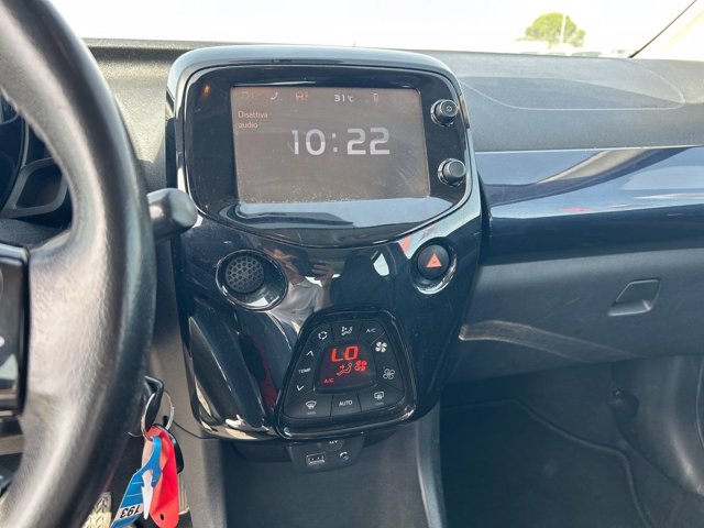 TOYOTA Aygo 5p 1.0 x-cool my15