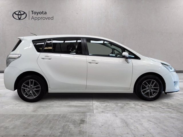 TOYOTA Verso 1.6 D-4D Cool