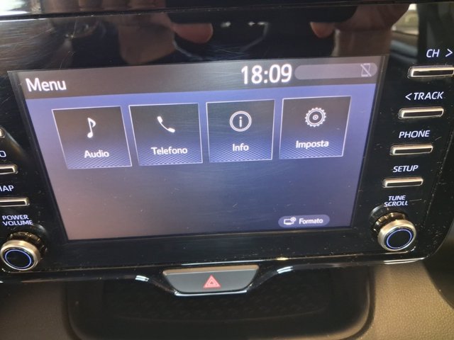 TOYOTA Yaris 1.5h business