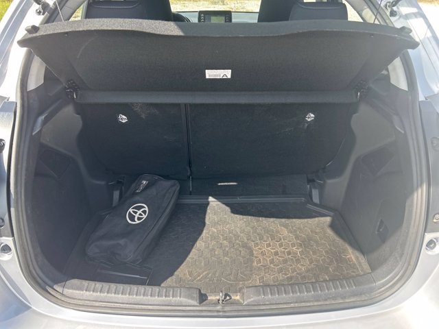 TOYOTA Yaris 1.5 Hybrid 5 porte Active