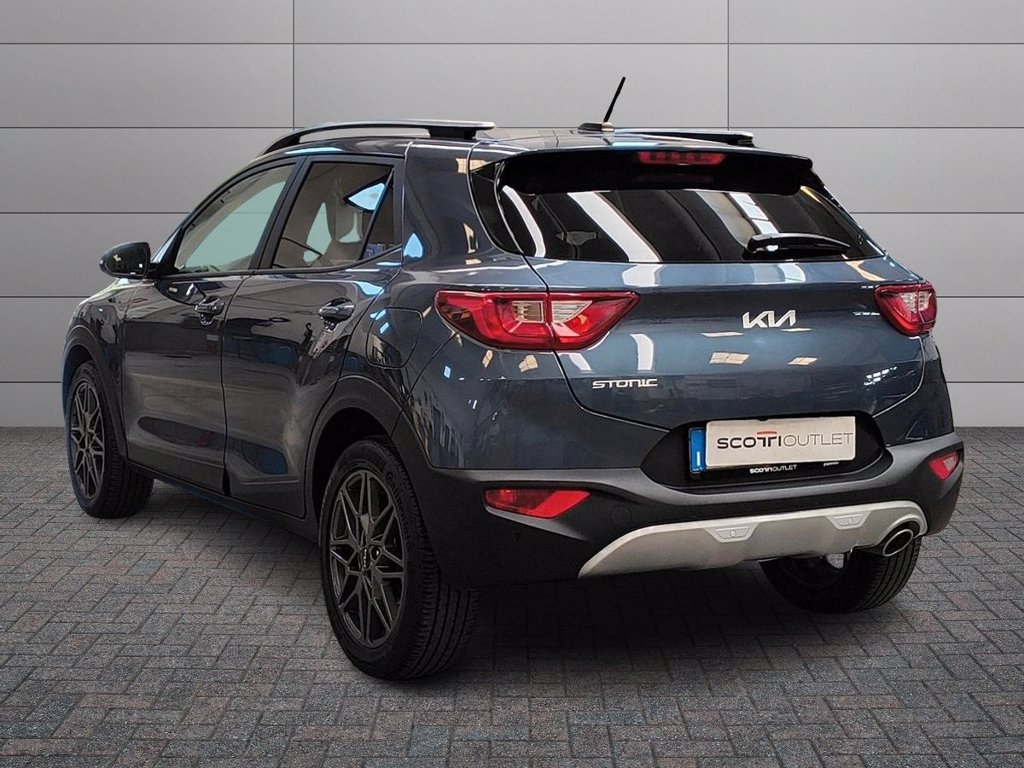 KIA Stonic 1.0 t-gdi mhev black edition navi pack 120cv dct