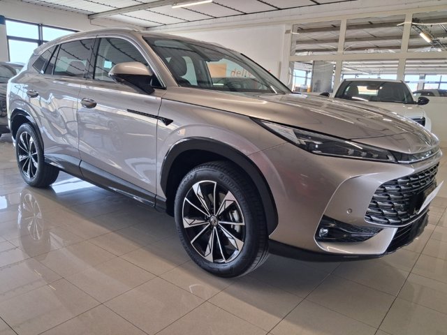 MG HS HEV Luxury
