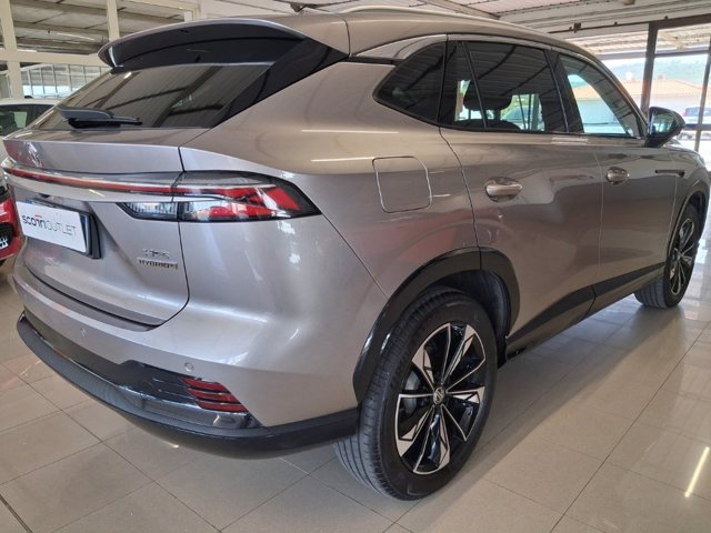 MG HS HEV Luxury