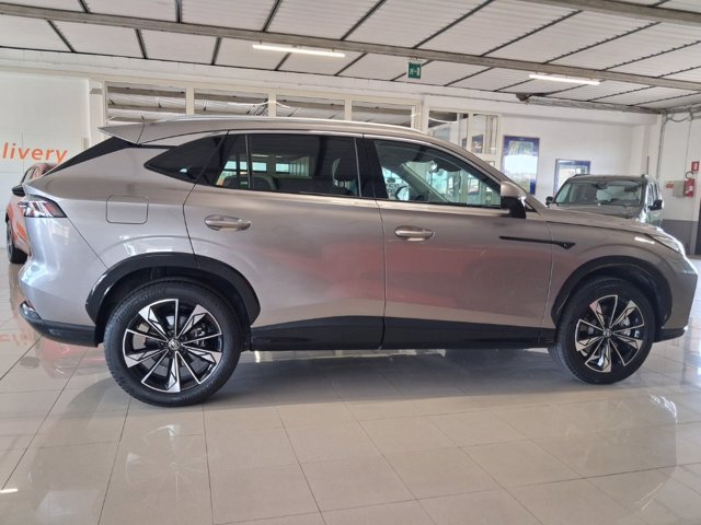 MG HS HEV Luxury