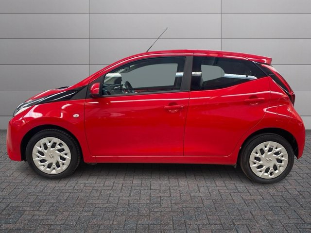 TOYOTA Aygo Connect 1.0 VVT-i 72 CV 5 porte x-play
