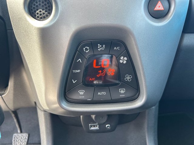 TOYOTA Aygo 1.0 VVT-i 72 CV 5 porte x-cool MMT