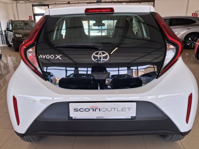 TOYOTA Aygo X 1.0 VVT-i 72 CV 5 porte Active