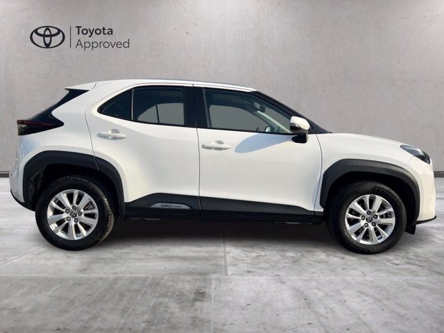 TOYOTA Yaris cross 1.5h active fwd 116cv e-cvt