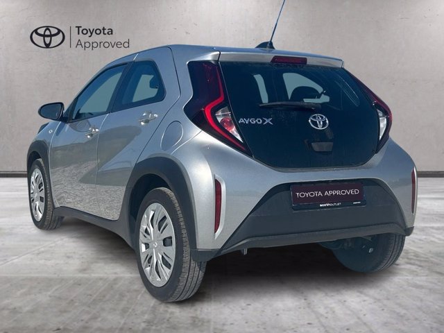 TOYOTA Aygo x 1.0 active 72cv