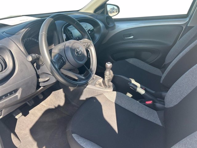 TOYOTA Aygo x 1.0 active 72cv