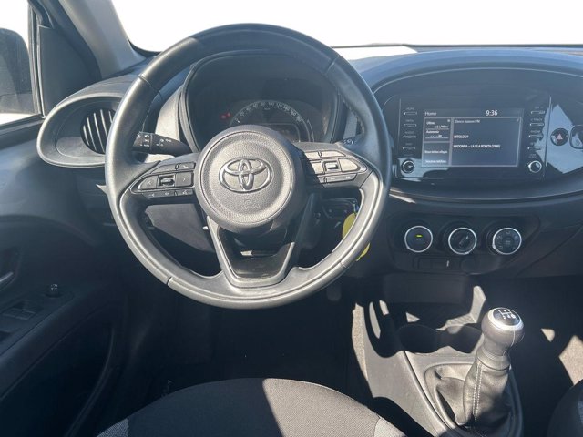 TOYOTA Aygo x 1.0 active 72cv