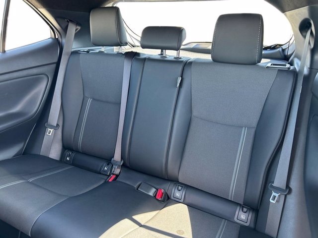TOYOTA Yaris cross 1.5h lounge fwd 130cv e-cvt