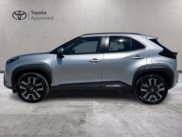 TOYOTA Yaris cross 1.5h lounge fwd 130cv e-cvt