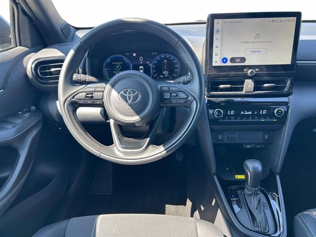 TOYOTA Yaris cross 1.5h lounge fwd 130cv e-cvt