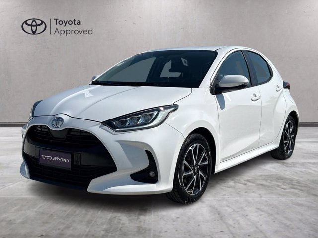 TOYOTA Yaris 1.0 trend
