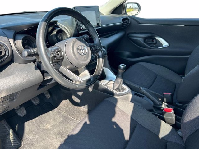 TOYOTA Yaris 1.0 trend