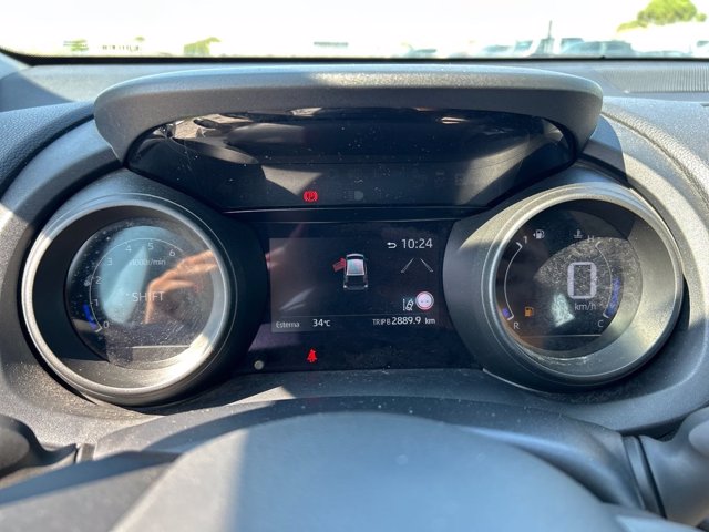 TOYOTA Yaris 1.0 trend