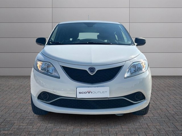 LANCIA Ypsilon 1.2 silver 69cv