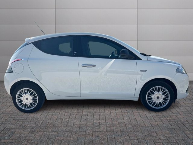 LANCIA Ypsilon 1.2 silver 69cv