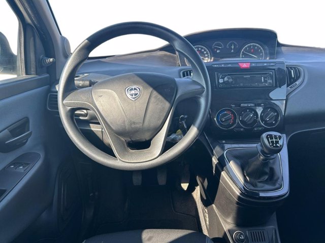 LANCIA Ypsilon 1.2 silver 69cv
