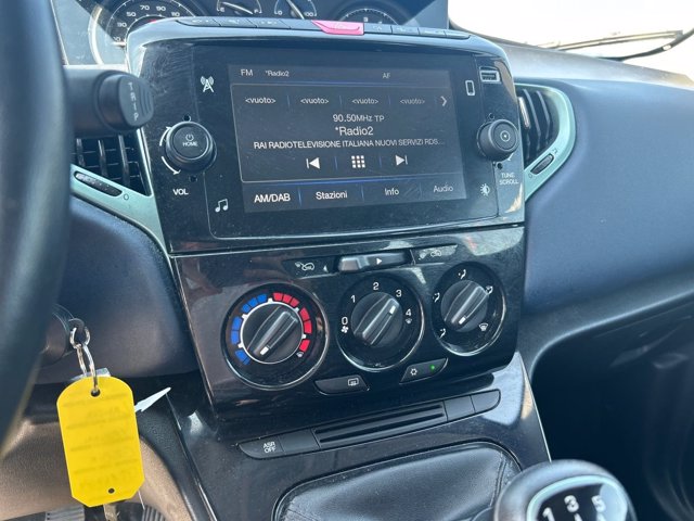 LANCIA Ypsilon 1.0 firefly hybrid oro s&s 70cv