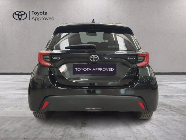 TOYOTA Yaris 1.5h trend