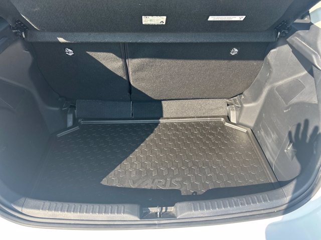 TOYOTA Yaris 1.5h active