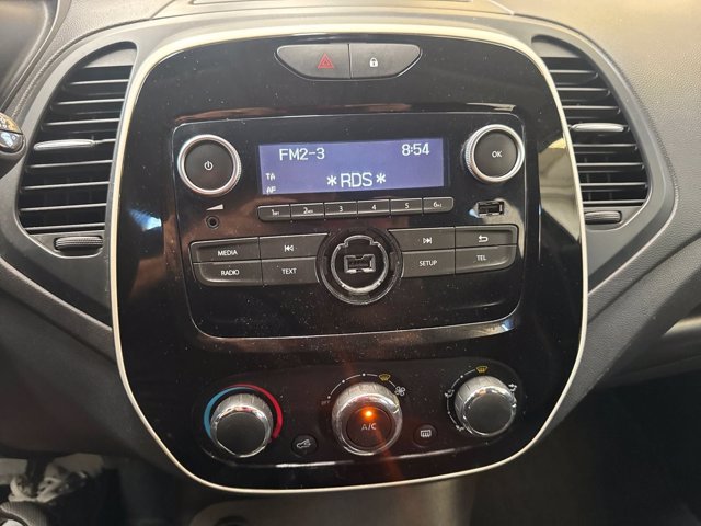 RENAULT Captur 0.9 tce life 90cv my18
