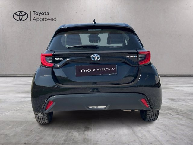 TOYOTA Yaris 1.5h lounge