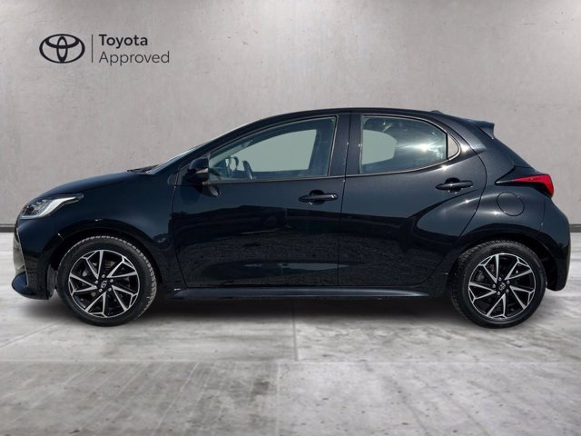 TOYOTA Yaris 1.5h lounge
