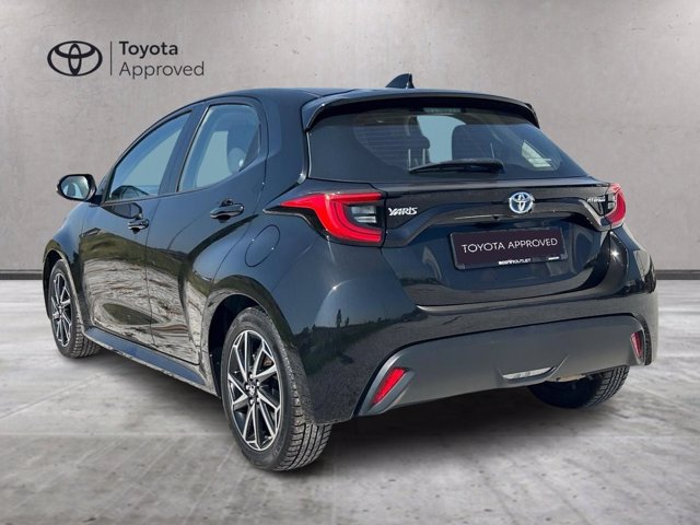 TOYOTA Yaris 1.5h lounge